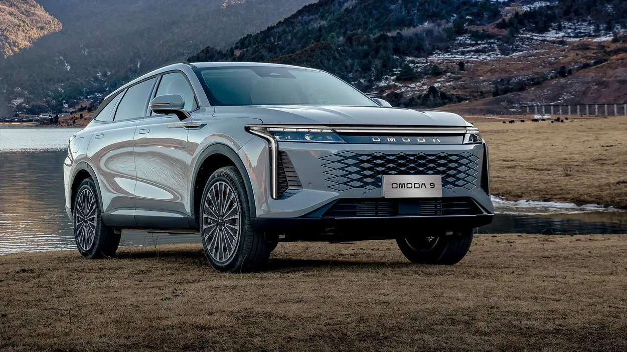 OMODA — zdjęcie modelu, dealer Plichta